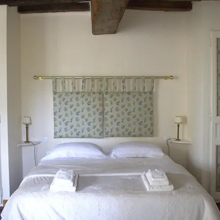 16th Century Heritage House With Private Garden Casa vacanze *