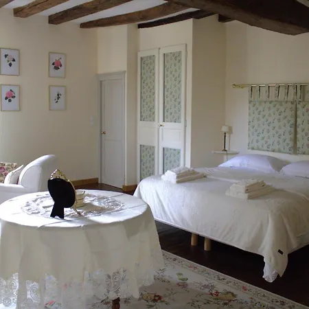 16th Century Heritage House With Private Garden