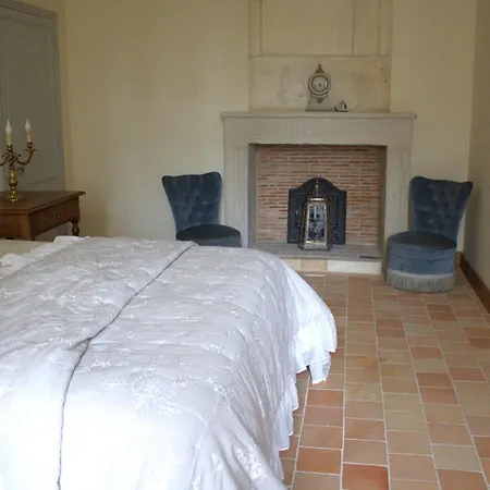 16th Century Heritage House With Private Garden Casa vacanze Luche-Pringe